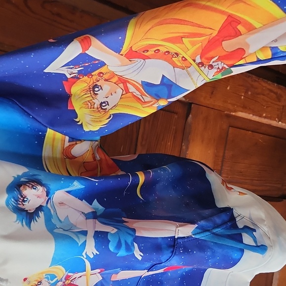 Sailormoon hoodie - Picture 4 of 9